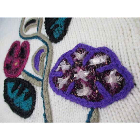 VINTAGE Cottage GrannyCore Cardigan Sweater Medium Embroidered Floral Chunky Y2K - Picture 4 of 13